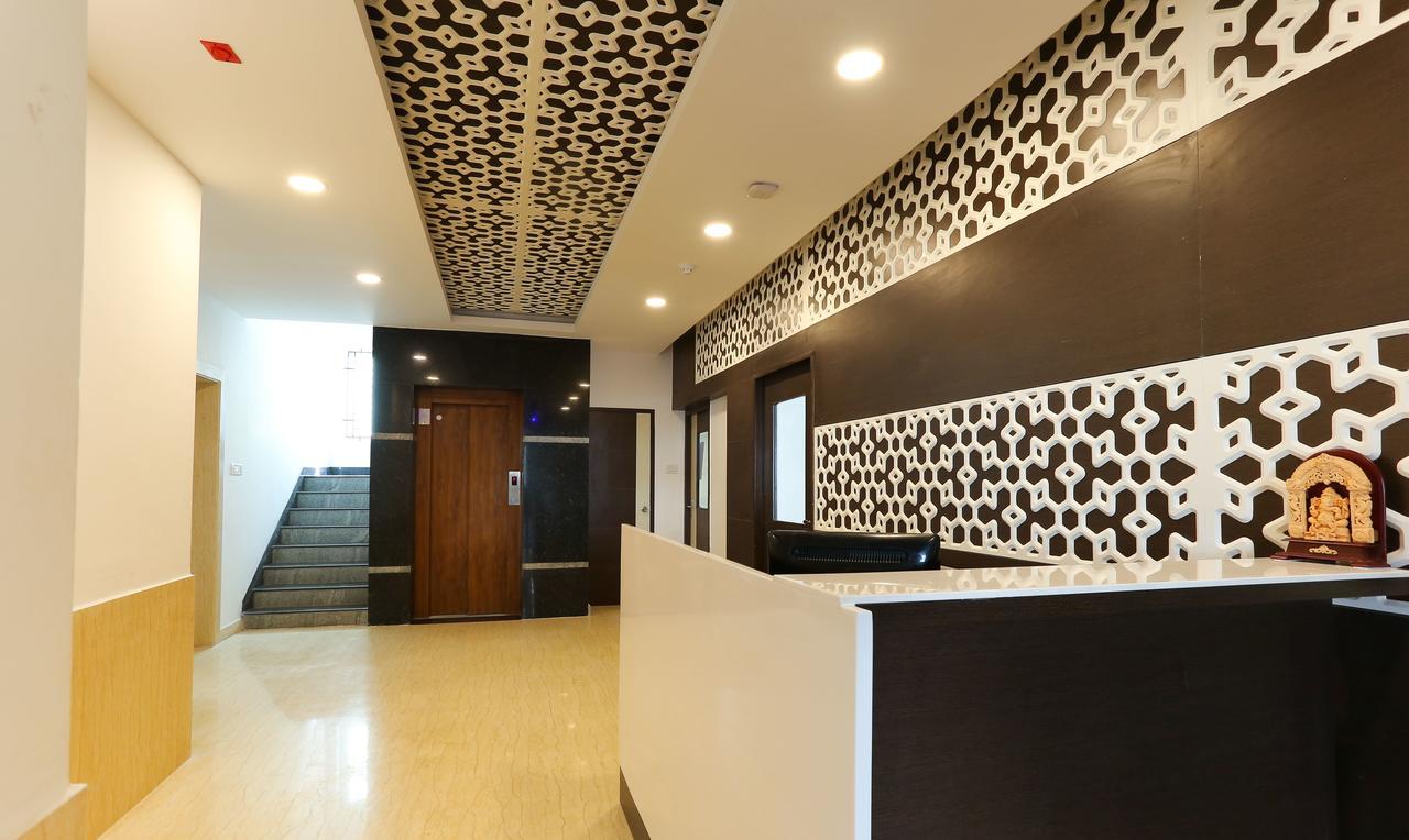 Majestic Inn Chennai Exterior foto